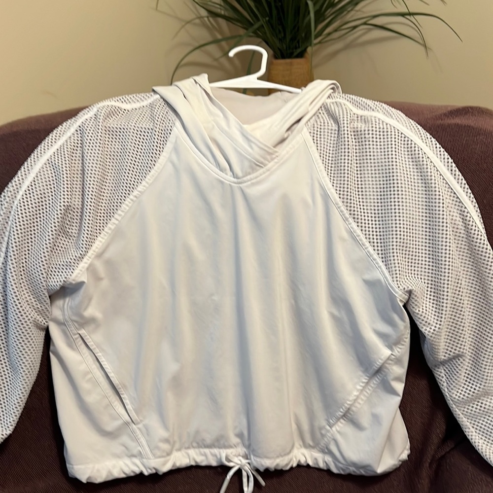 Lululemon crop jacket hooded